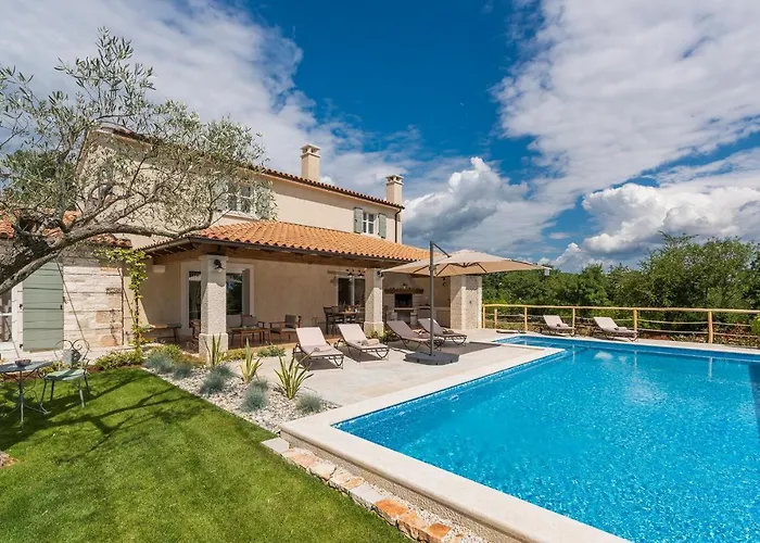 Villa-Osmium Smoljanci