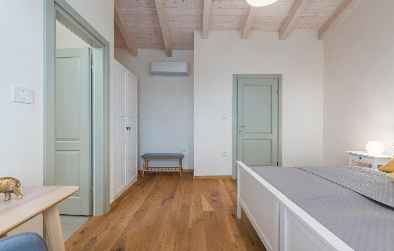 Villa-osmium Villa Smoljanci